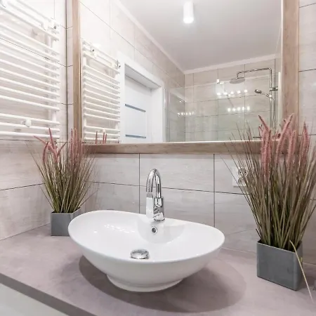 Daire 3l Kasprowicza 20ab - Darmowy Basen, Sauna, Silownia, Jacuzzi, Bawialnia Kolobrzeg